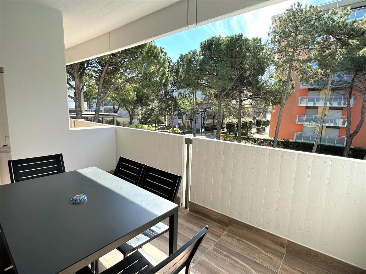 Residence Acapulco Бибионе Экстерьер фото